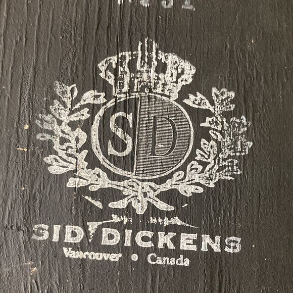 Retired Sid Dickens tile - Picture 5 of 6